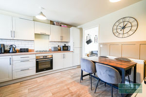 Photo 11- click for photo gallery